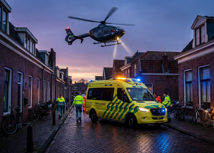 Traumahelikopter en ambulance met spoed ingezet voor medisch incident aan de Zoete Inval