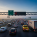 Flinke vertraging op A27 door gestrande vrachtwagen nabij Werkendam