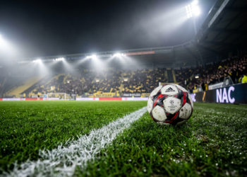 Hekkensluiter NAC Vrouwen buigt na rust voor FC Twente