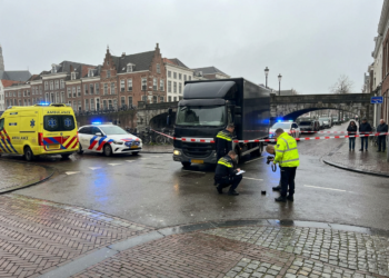 Dodelijk ongeval op kruising Prinsenkade: 75-jarige voetganger overleden